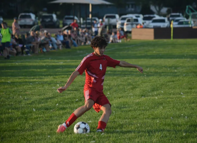 Fairmont falls to Eagles in season opener